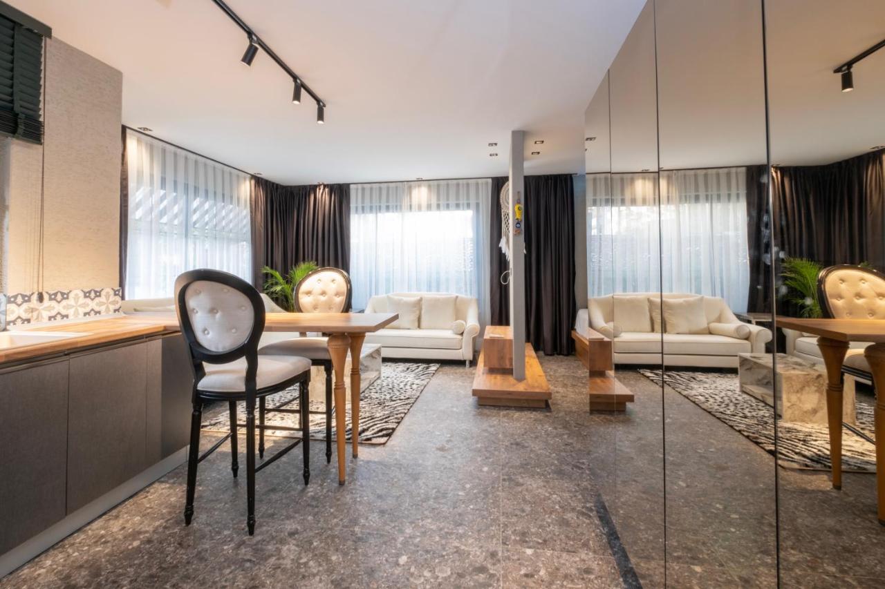 Wolf Suites Antalia Esterno foto