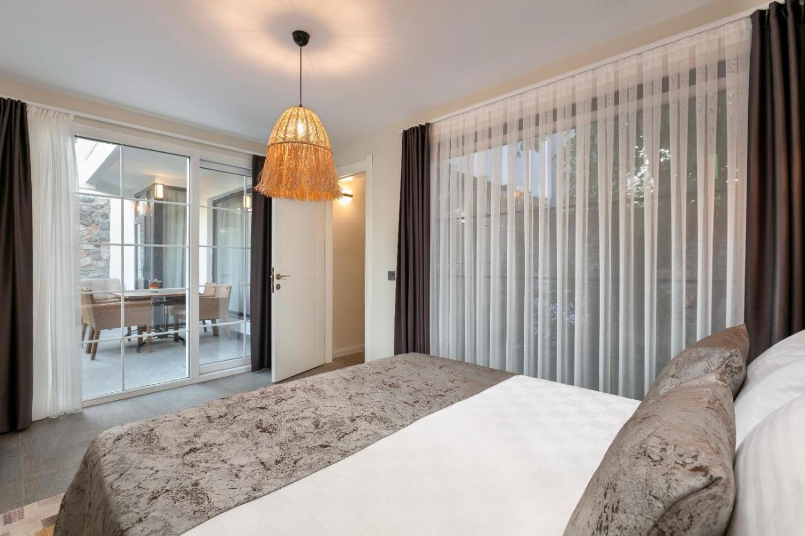 Wolf Suites Antalia Esterno foto