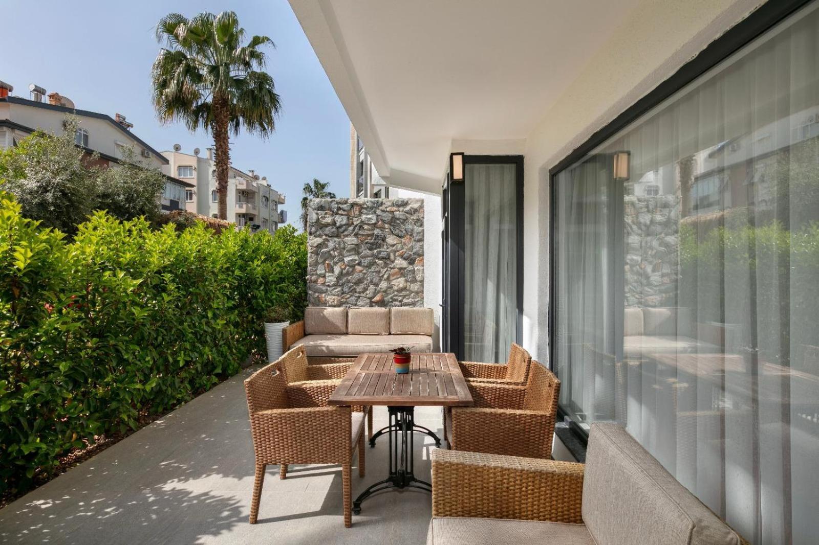 Wolf Suites Antalia Esterno foto
